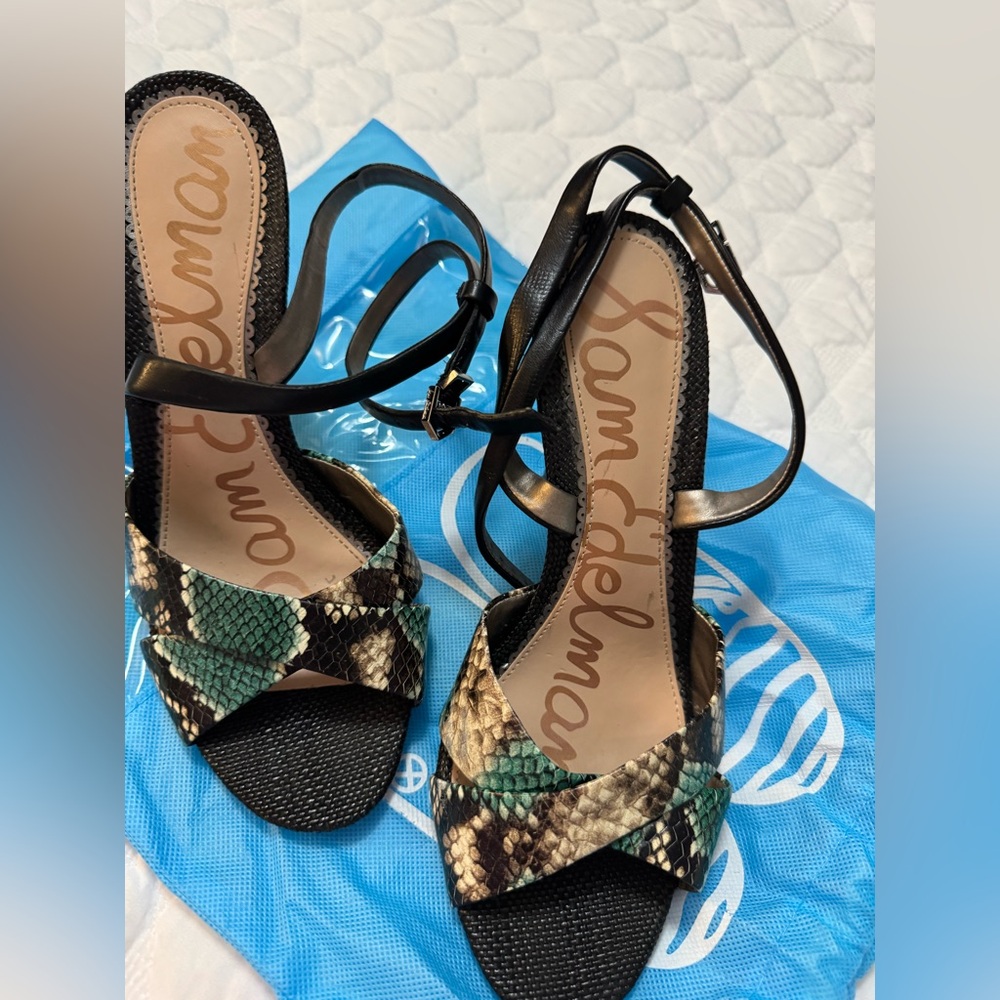 Sam Edelman - Picture 2 of 6